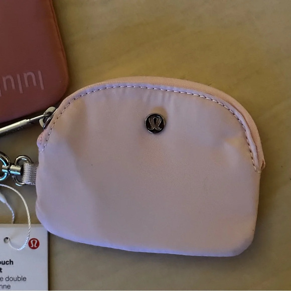 NWT - Lululemon Dual Pouch Wristlet Pink and Blush with Logo and Keychain Strap - Picture 8 of 12